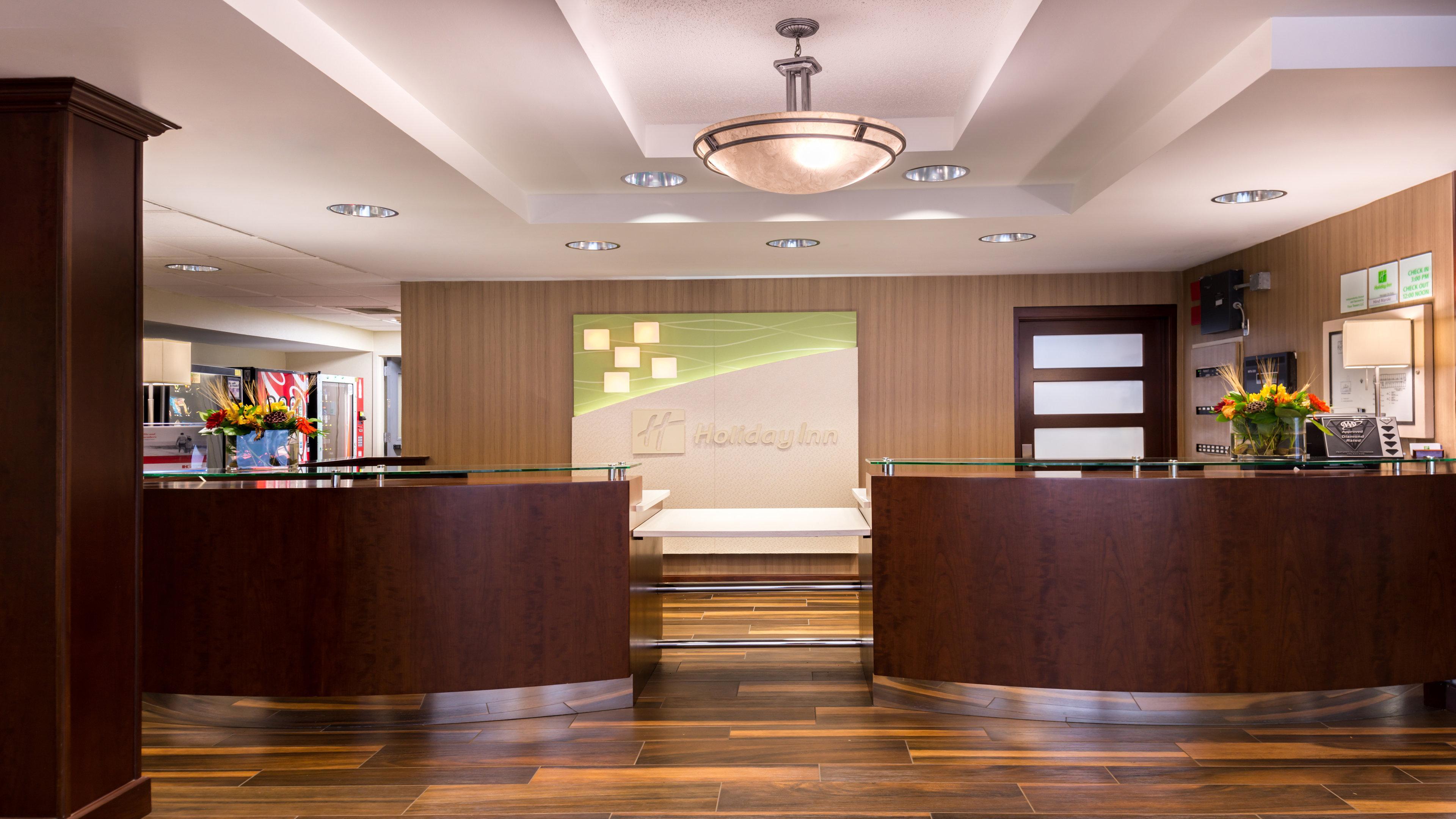 Holiday Inn Hotel & Suites Warren By Ihg Exterior foto