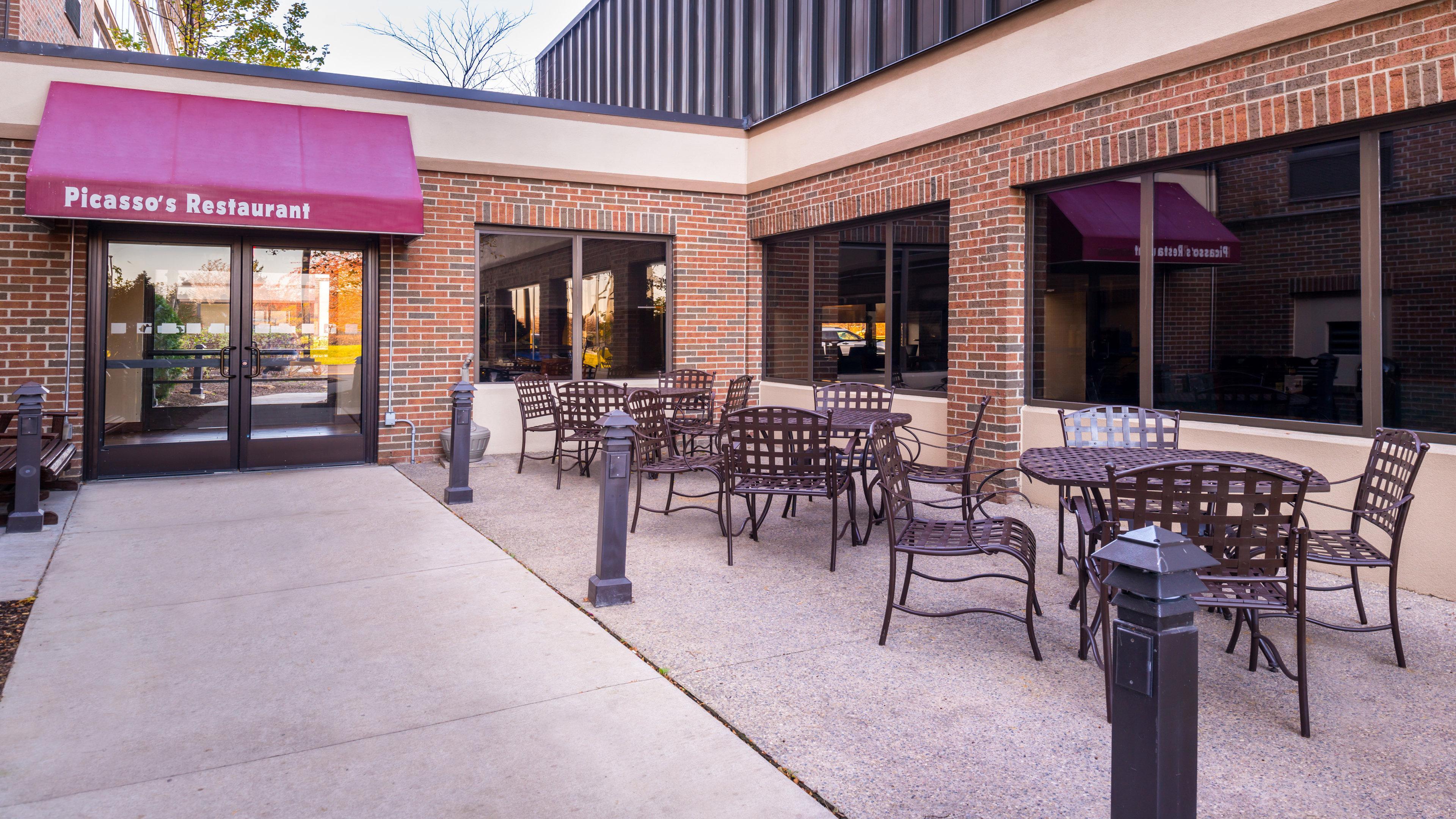 Holiday Inn Hotel & Suites Warren By Ihg Exterior foto