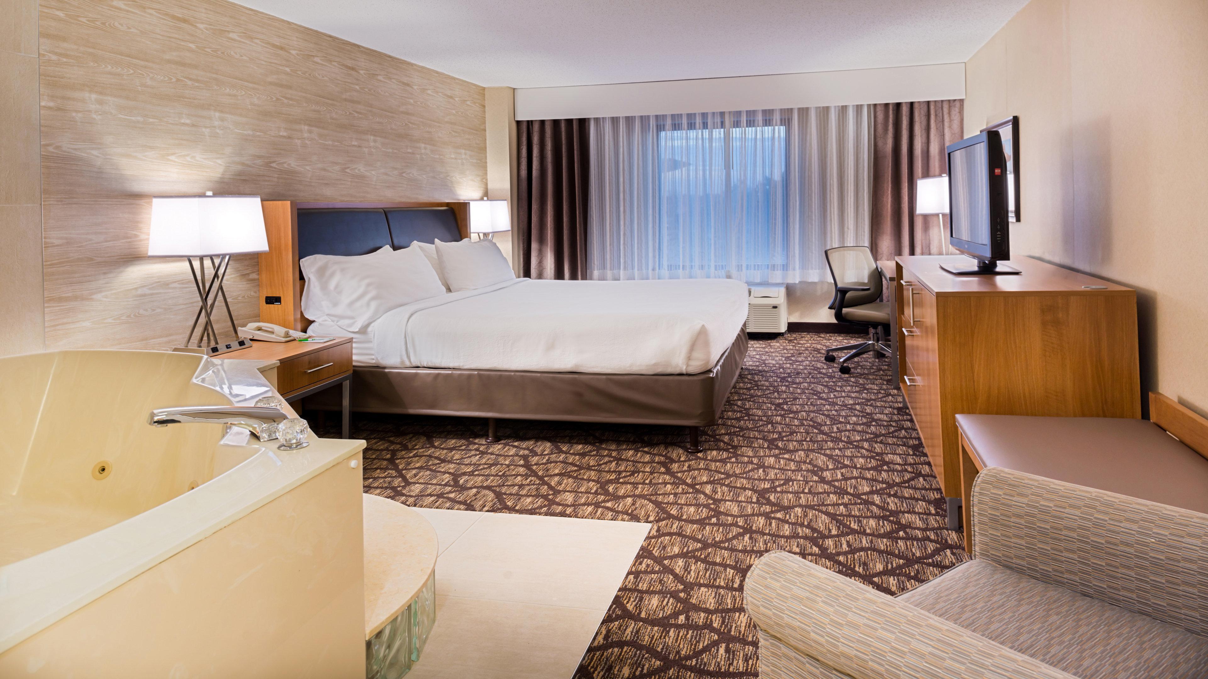 Holiday Inn Hotel & Suites Warren By Ihg Exterior foto
